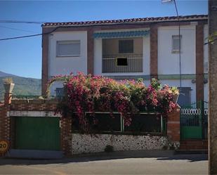 Außenansicht von Wohnung zum verkauf in Casar de Palomero mit Terrasse und Balkon