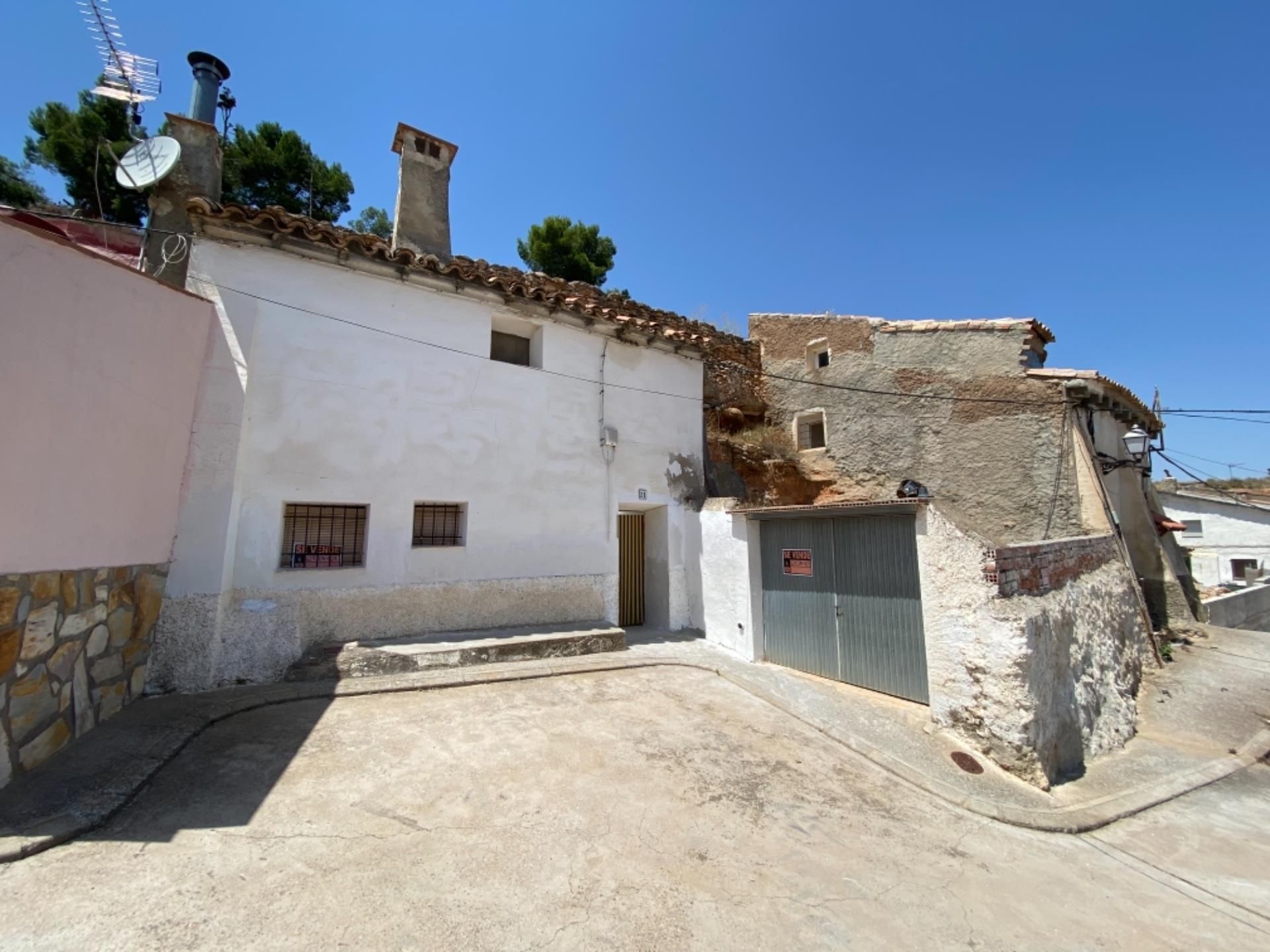 Exterior view of Planta baja for sale in Moyuela  with Storage room, Furnished and Washing machine
