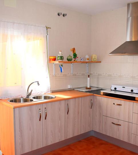 Foto 2 de Casa adosada en venda a Calle Larga, Paradas, Sevilla