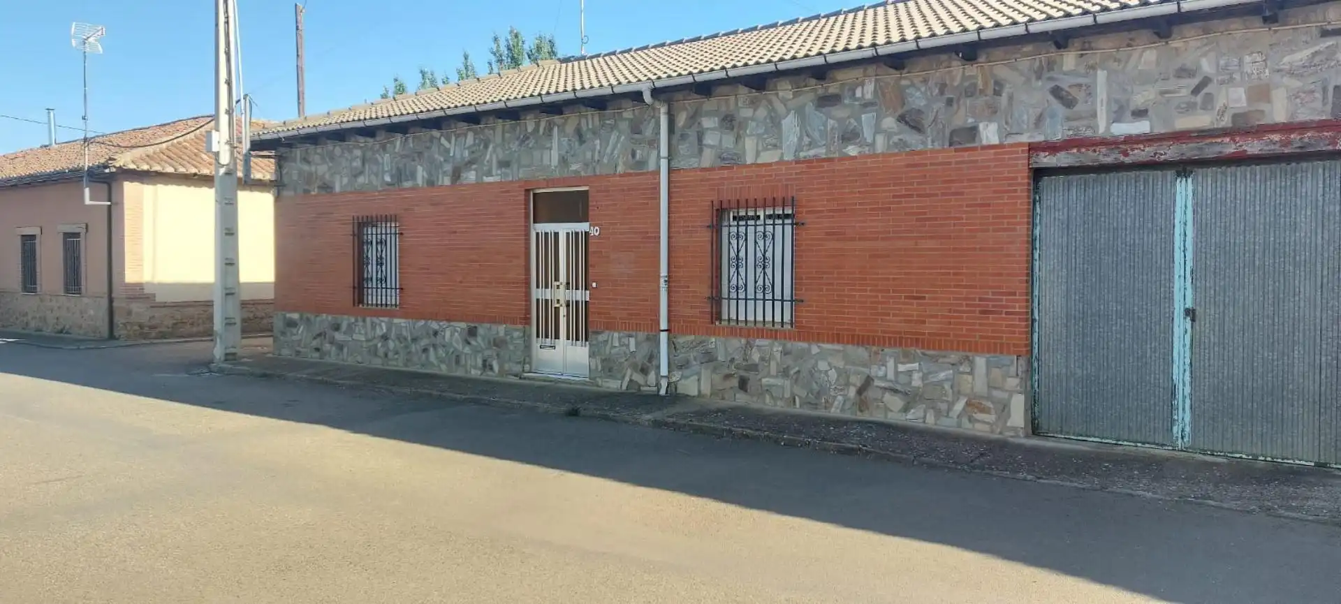 Pis en venda a Calle Río, Villaobispo de Otero Vista exterior de Pis en venda en Villaobispo de Otero amb Calefacció i Parquet