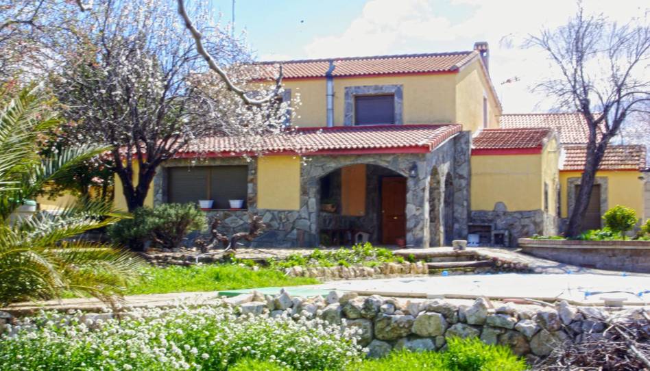 Casa o chalet en venta en Calle Amapolas, Mejorada del