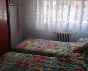 Bedroom of Flat for sale in Salamanca Capital  with Balcony