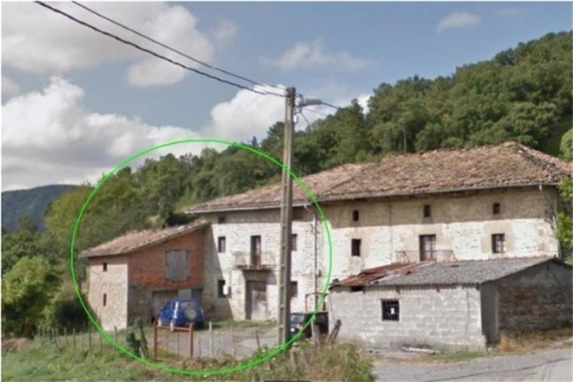Vista exterior de Finca rústica en venda en Artziniega amb Balcó
