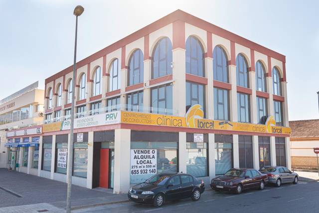 Local comercial en Venta en Calle Ingeniero San José en Zona de la Vega