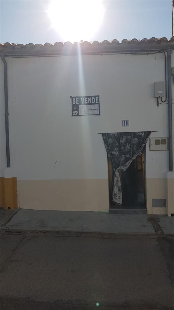 Exterior view of Single-family semi-detached for sale in Almoharín  with Private garden, Terrace and Washing machine