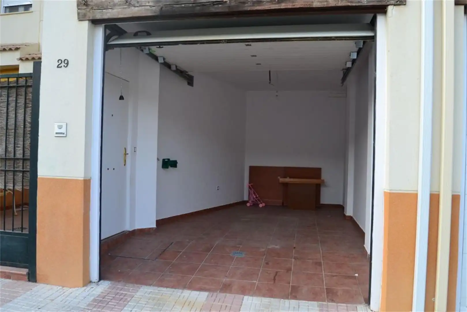 Casa adosada en venta en Fuerte del Rey con Balcón