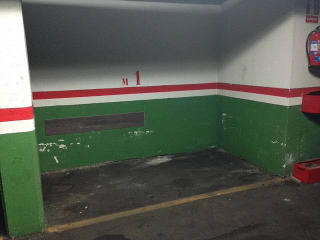 Garaje en Alquiler en Calle Pirra, 44 en Rejas