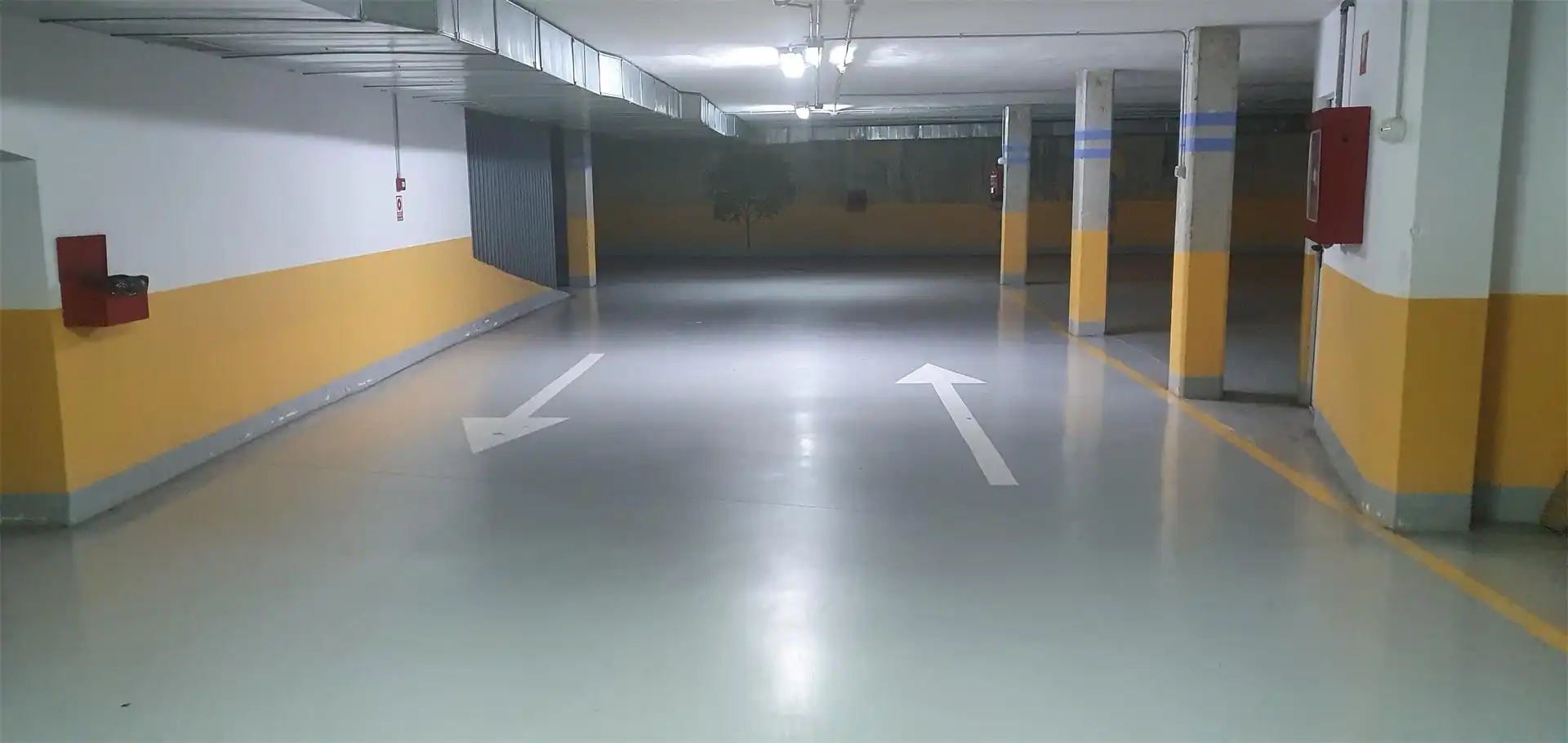 Parkplatz von Garage zur Miete in Santander