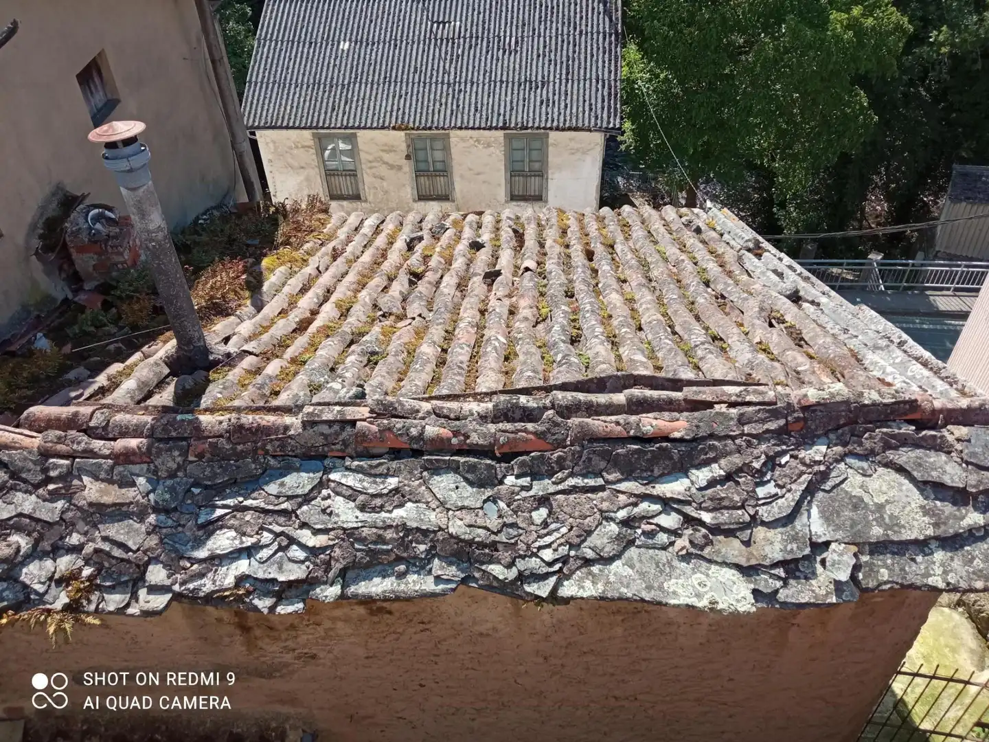 Vista exterior de Piso en venta en Cangas del Narcea con Trastero y Balcón