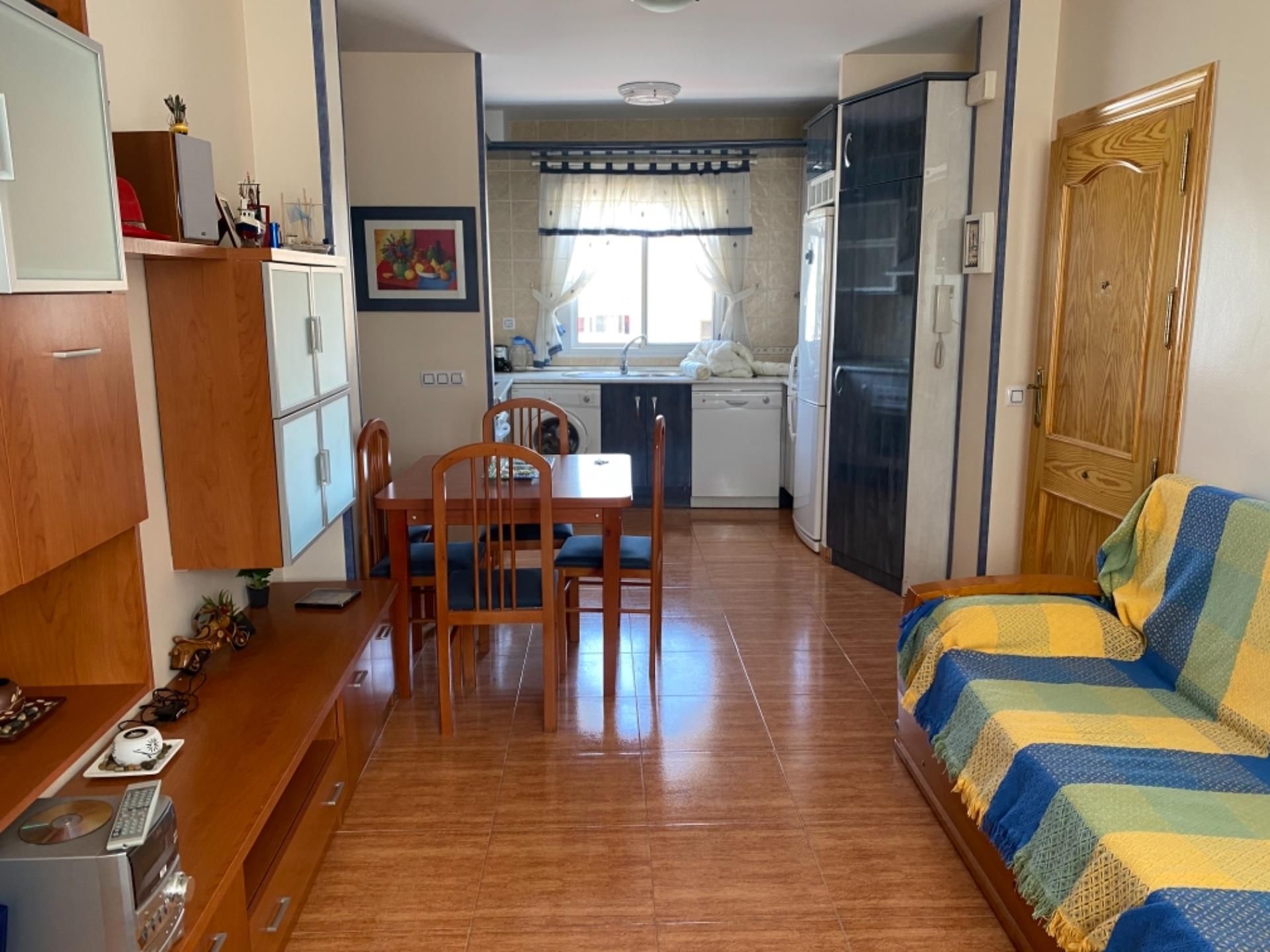Sala d'estar de Pis en venda en Cabo de Gata amb Aire condicionat, Terrassa i Moblat
