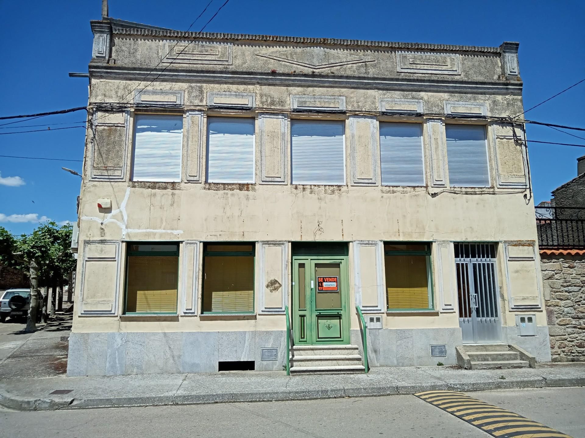 Exterior view of Industrial buildings for sale in Hinojosa de Duero