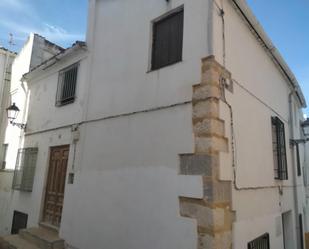 Außenansicht von Country house zum verkauf in Torres mit Balkon