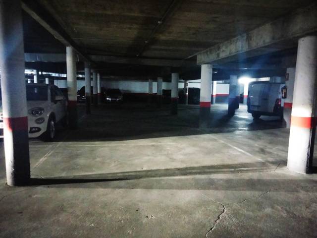 Garaje en Venta en Calle Joaquín Turina, 14 en Golf - El Carralero