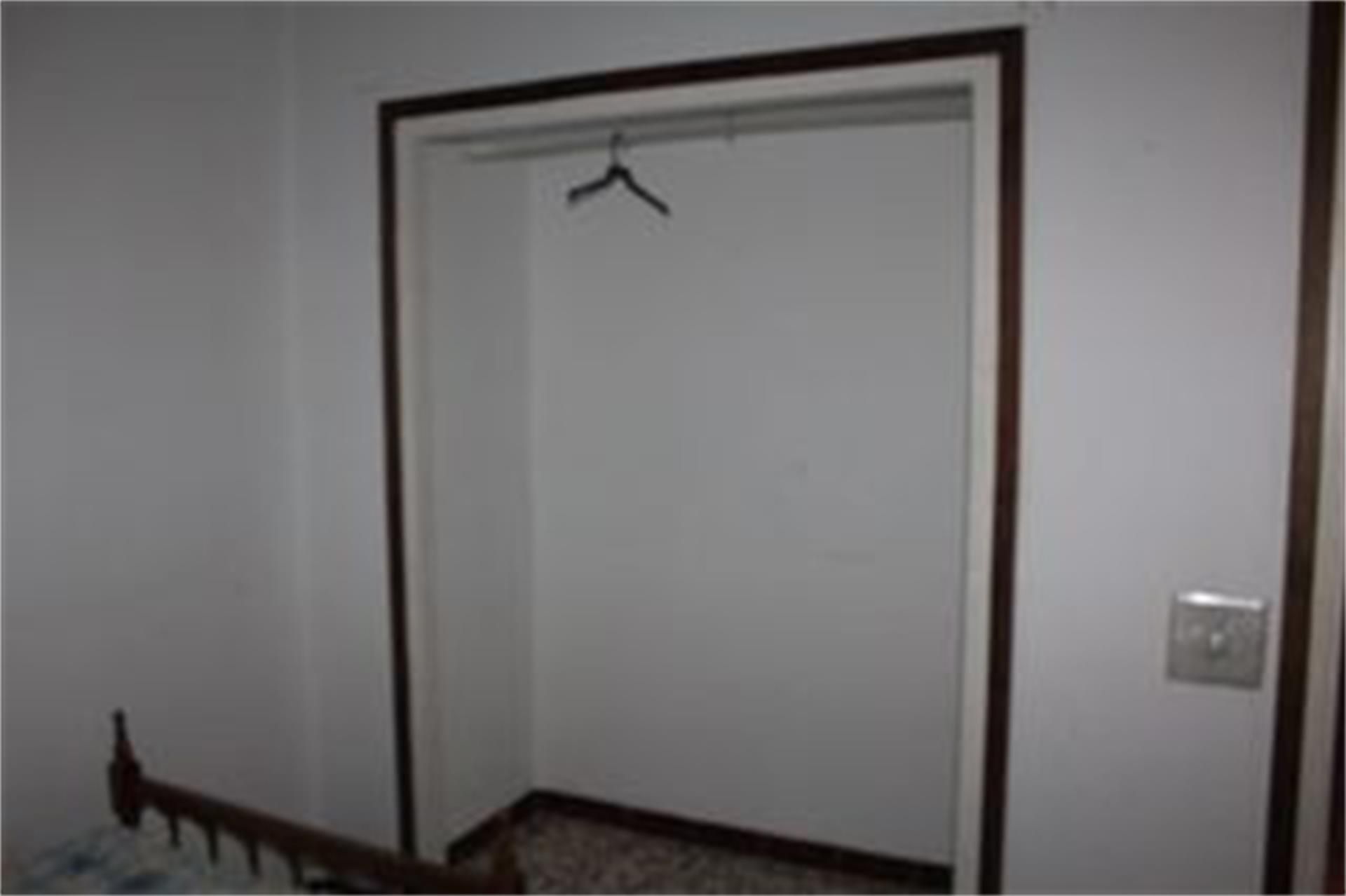 Single-family semi-detached for sale in Benatae  with Storage room, Oven and Washing machine