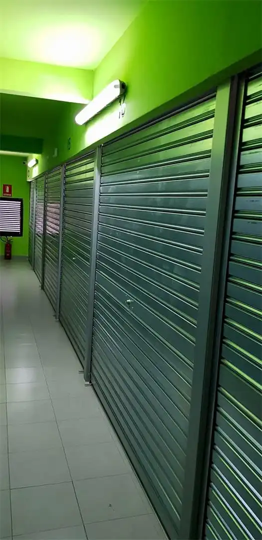 Vista exterior de Trastero en venta en Madrid