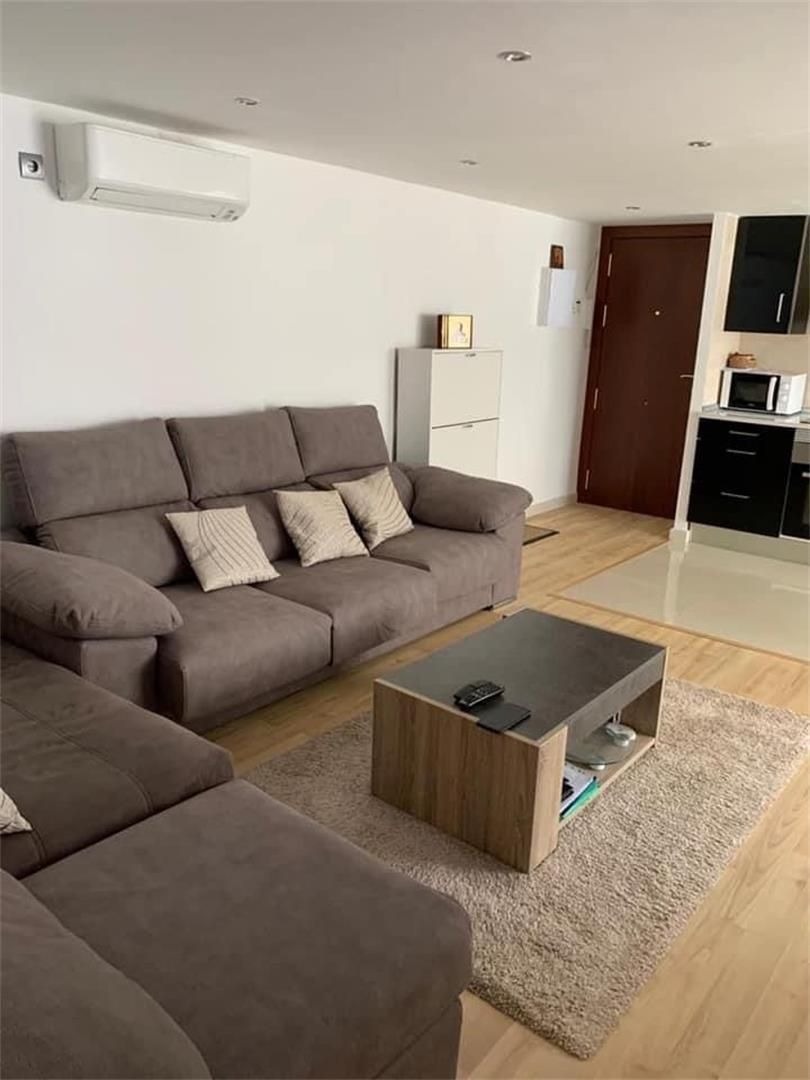 Living room of Flat for sale in  Tarragona Capital  with Air Conditioner, Parquet flooring and Furnished