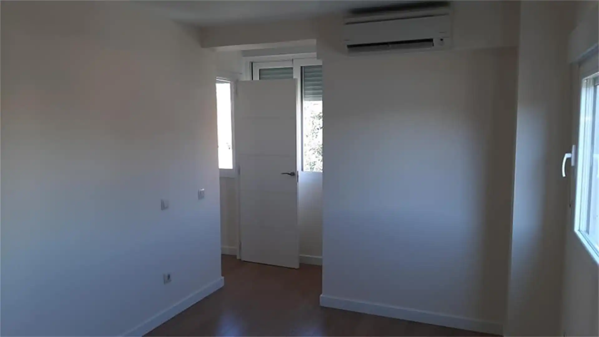 Flat for rent in Calle de Uruguay, 15, Hispanoamérica - Bernabéu Bedroom of Flat for rent in Madrid with Air Conditioner, Heating and Parquet flooring