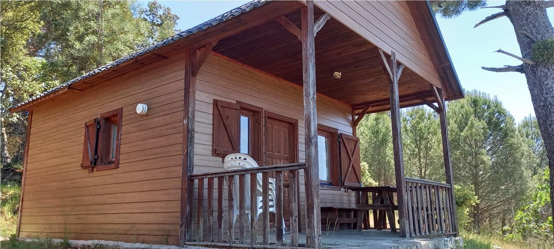 Vista exterior de Casa o xalet en venda en Cenicientos amb Aire condicionat