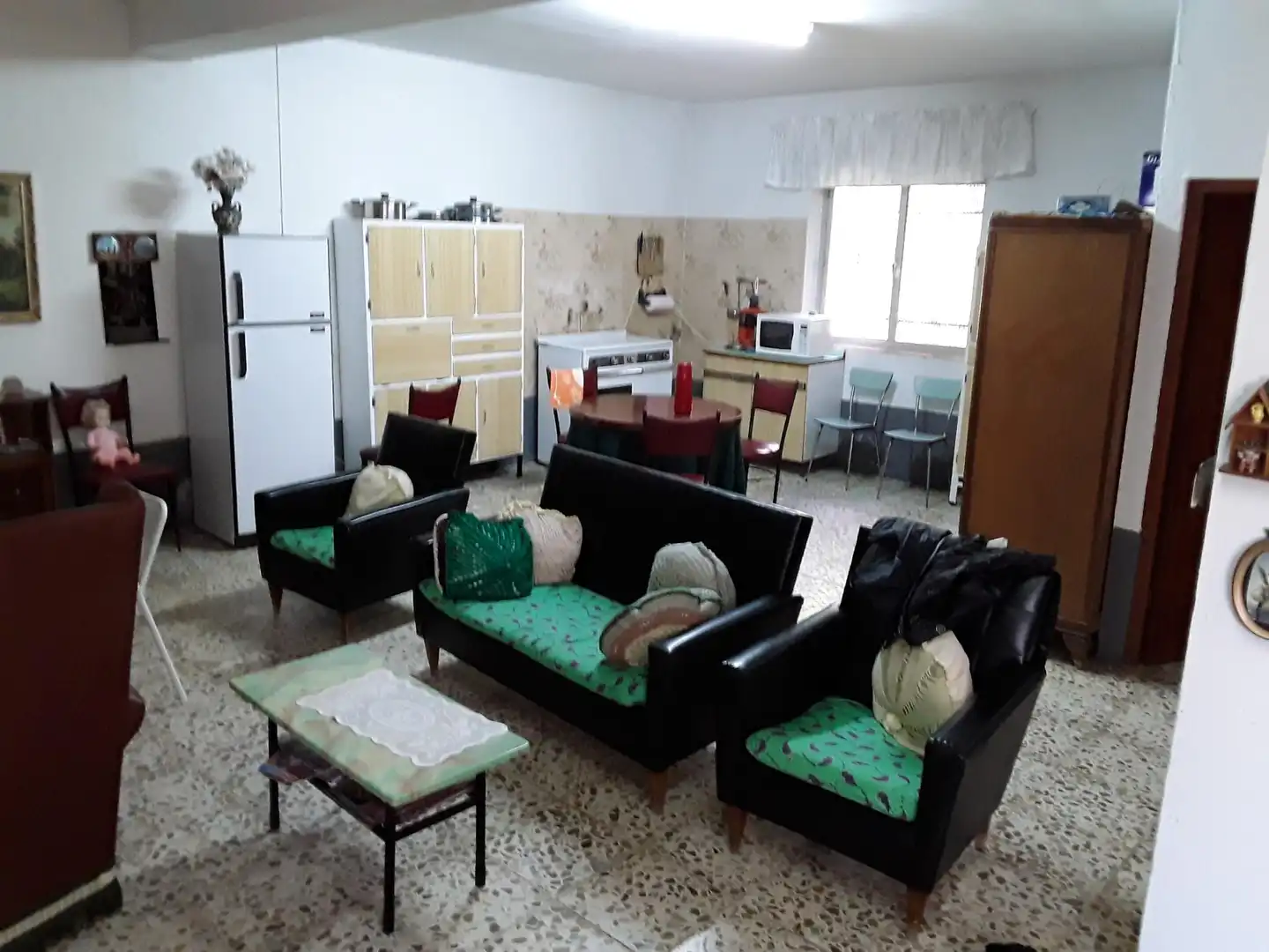 Living room of Houses for sale in Valverde del Fresno  with Private garden, Terrace and Furnished