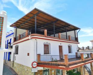 Vista exterior de Casa adosada en venda en Periana amb Terrassa