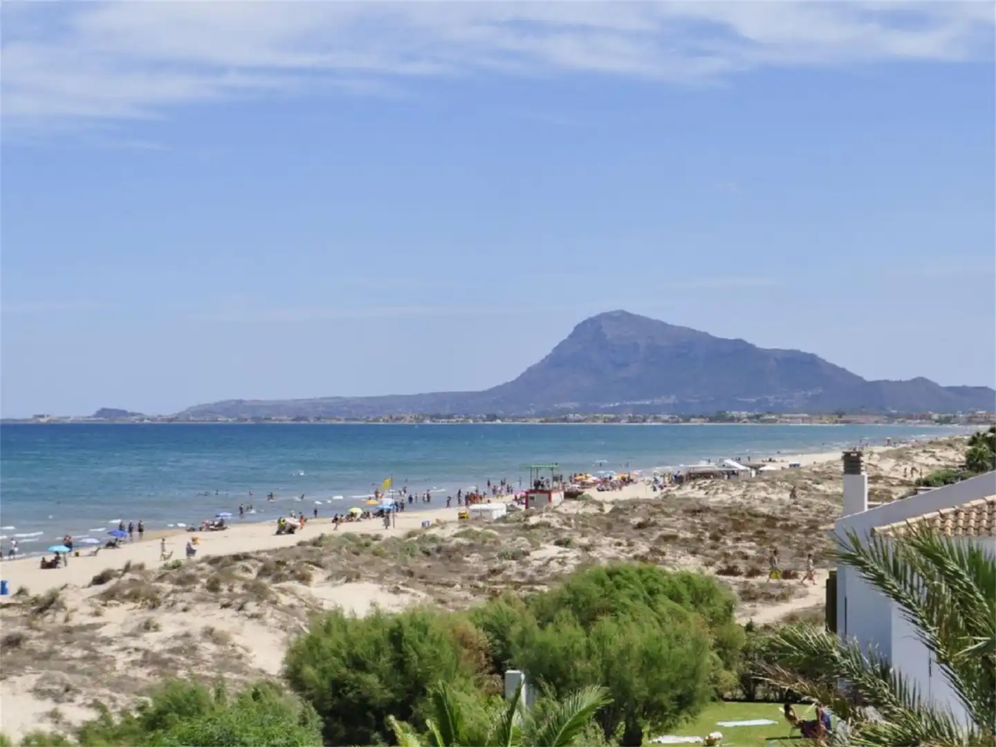 Vista exterior de Apartamento de alquiler en Oliva con Aire acondicionado, Jardín privado y Piscina