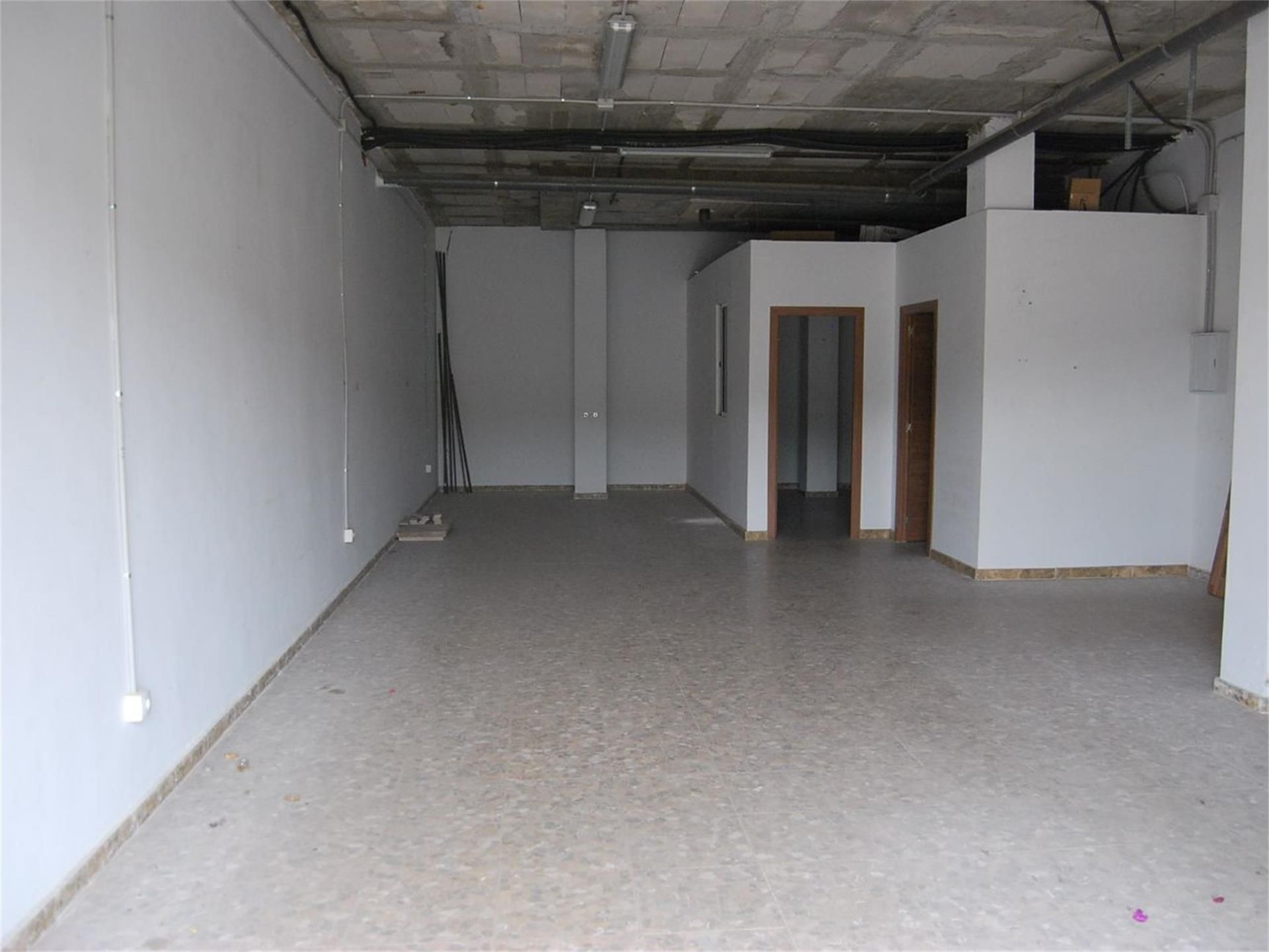Premises for sale in Calle Reyes Católicos, 38, Oromana Premises for sale in Alcalá de Guadaira