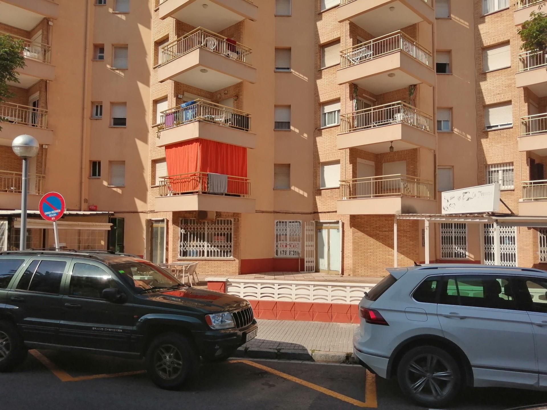 Local de lloguer a Carrer Emili Vendrell, La Pineda