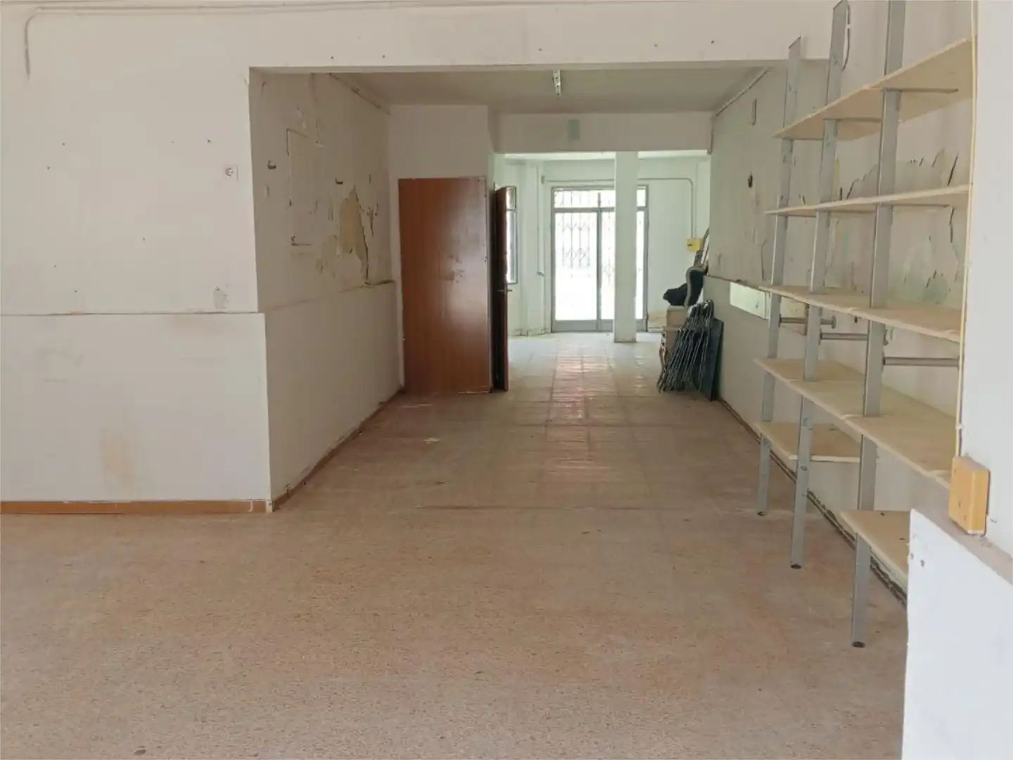 Commercial properties for rent in Carrer Emili Vendrell, La Pineda Commercial properties for rent in Vila-seca
