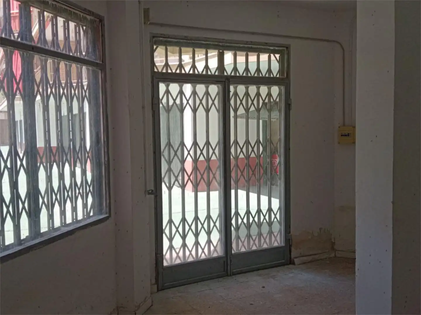 Commercial properties for rent in Carrer Emili Vendrell, La Pineda Commercial properties for rent in Vila-seca