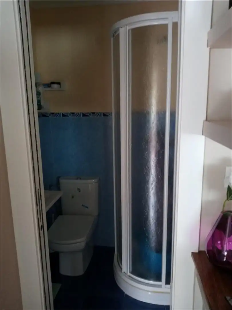 Baño de Piso en venta en Zalla  con Calefacción, Parquet y Amueblado