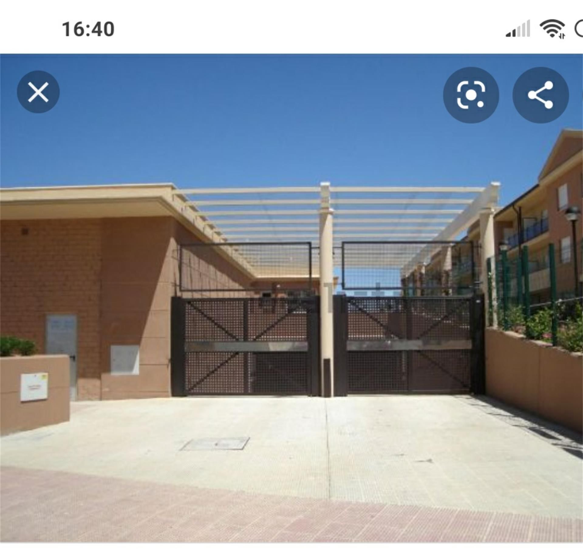 Vista exterior de Garatge de lloguer en Utrera