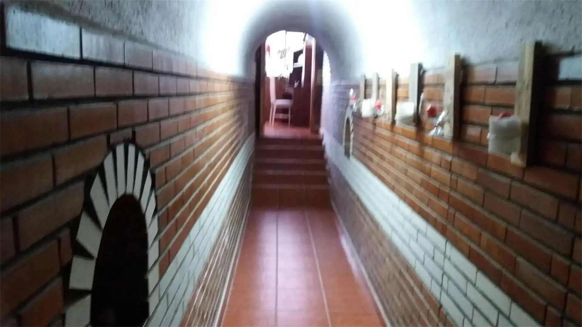 Casa adosada en venta en Camino de Bodegas, Fresno de la Vega Casa adosada en venta en Fresno de la Vega con Calefacción, Terraza y Trastero