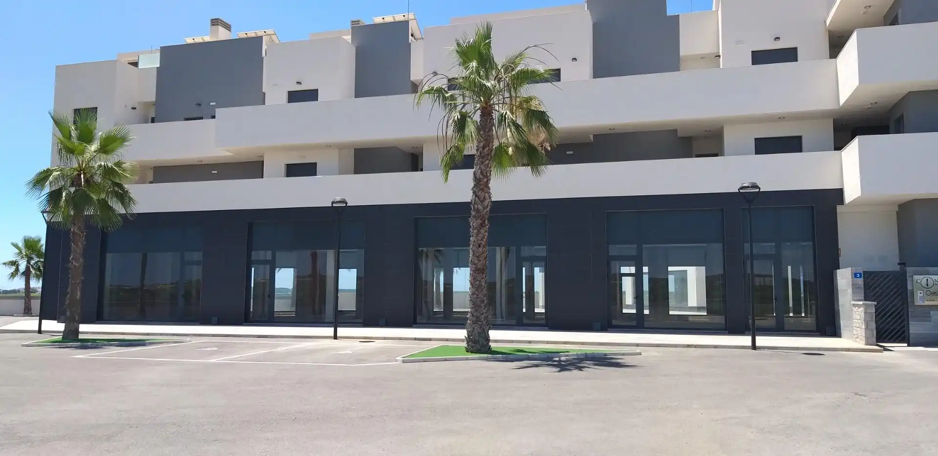 Local en venta en Calle la Rambla, El Raso Vista exterior de Local en venta en Guardamar del Segura