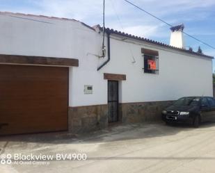 Vista exterior de Casa o xalet en venda en Brozas amb Aire condicionat, Terrassa i Balcó