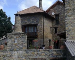 Außenansicht von Haus oder Chalet zum verkauf in Castiello de Jaca mit Balkon