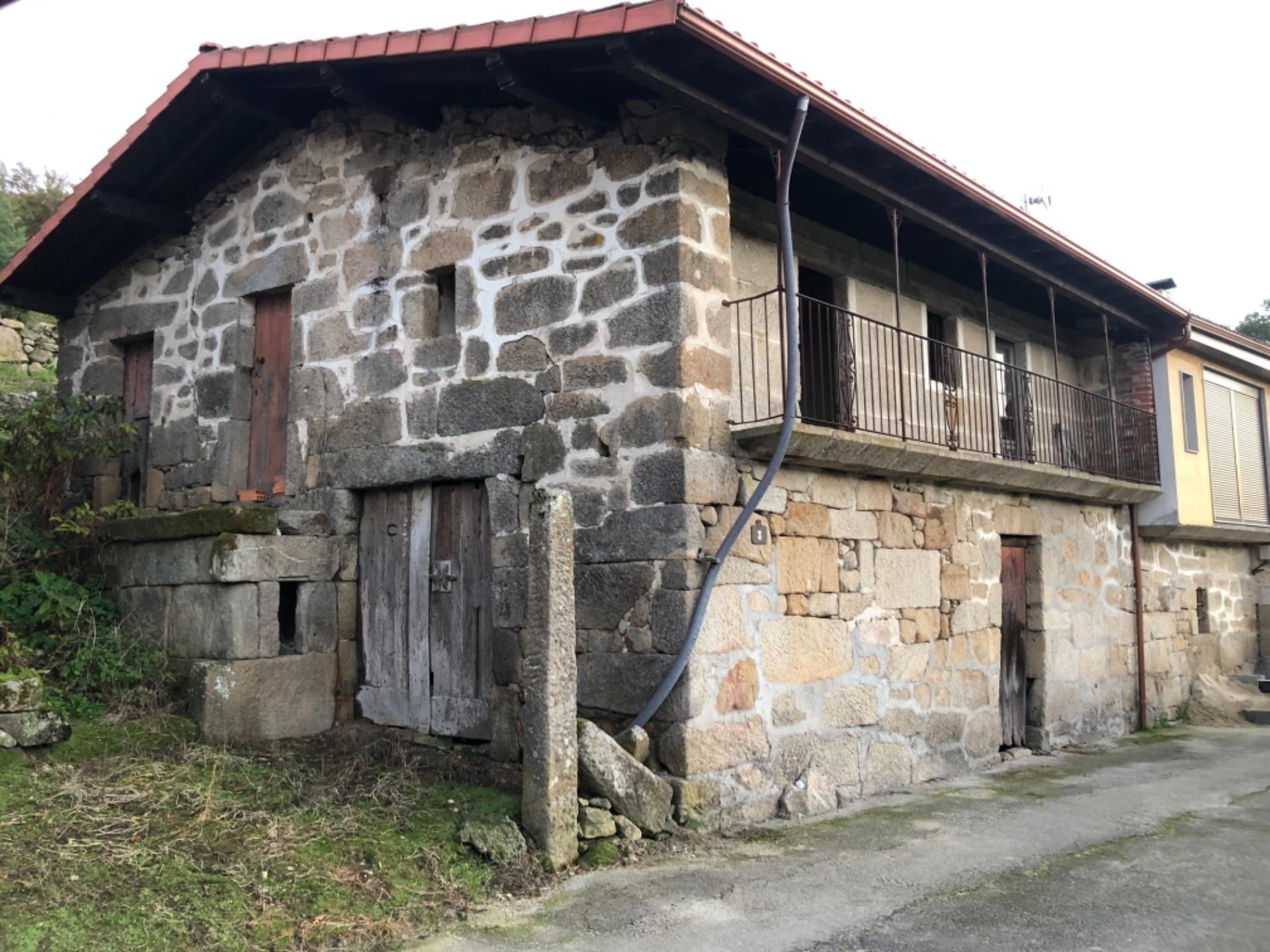 Vista exterior de Casa o xalet en venda en Ourense Capital 