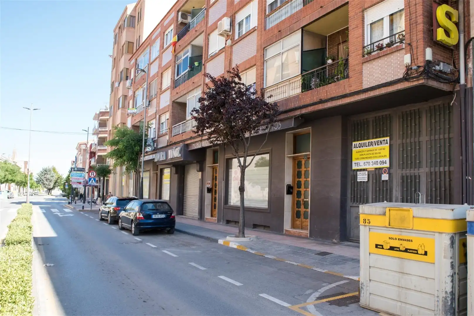 Industrial buildings for sale in Avenida Literato Azorín, Yecla Exterior view of Industrial buildings for sale in Yecla with Air Conditioner and Heating