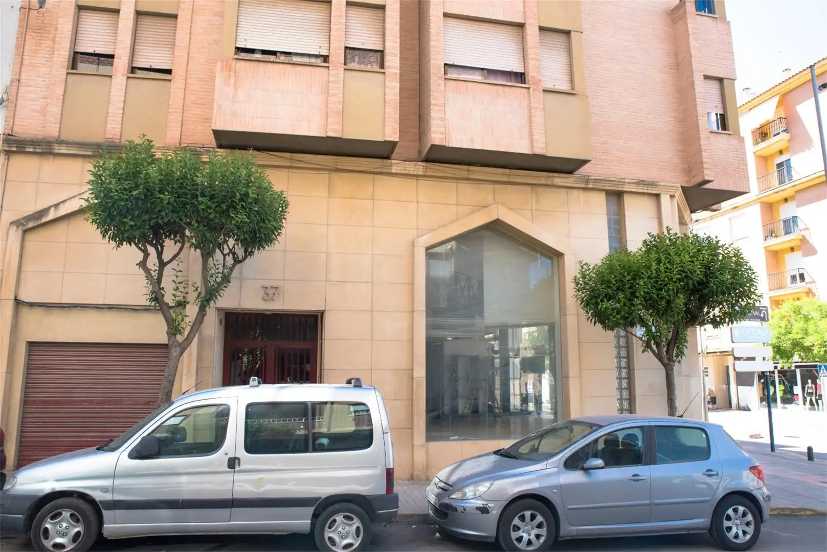 Industrial buildings for sale in Avenida Literato Azorín, Yecla Exterior view of Industrial buildings for sale in Yecla with Air Conditioner and Heating