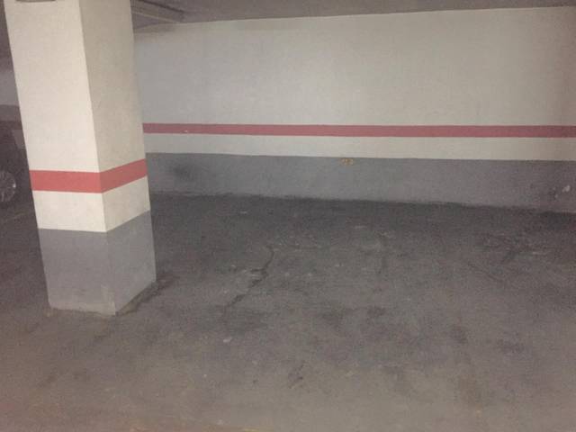Garaje en Alquiler en Avenida del Cid, 85 en La Llum