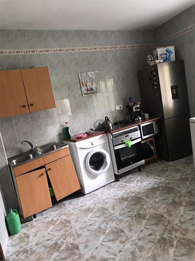 Kitchen of Flat for sale in Quintana de la Serena  with Air Conditioner, Terrace and Storage room