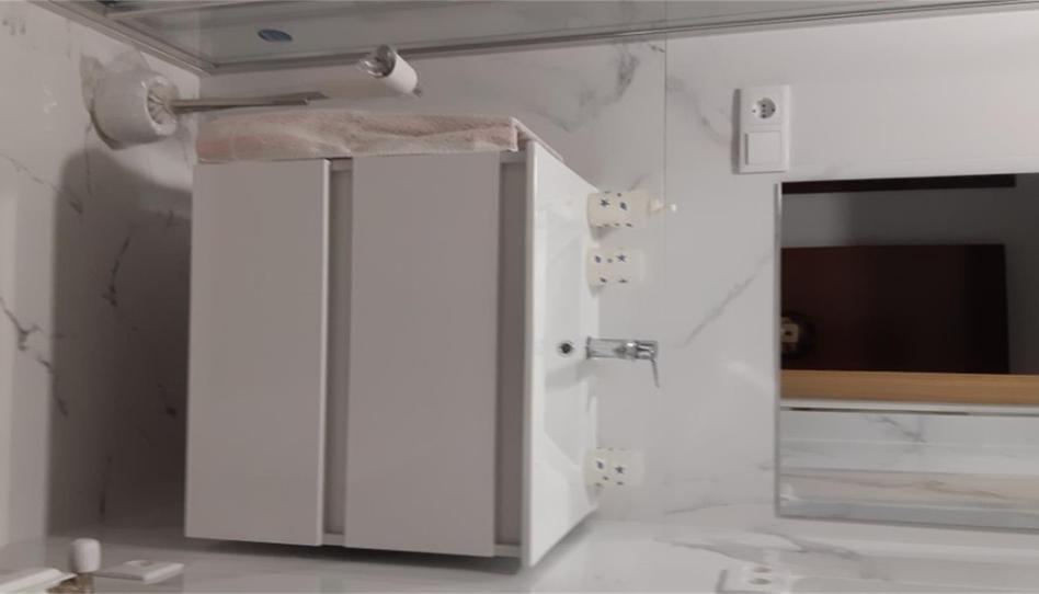 Photo 1 of Flat to rent in Avenida Salvador de Madariaga, Someso - Matogrande, A Coruña