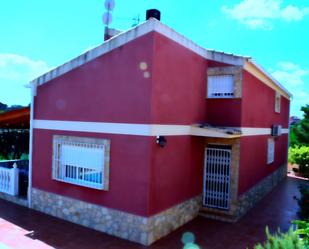 Vista exterior de Casa o xalet en venda en Montserrat