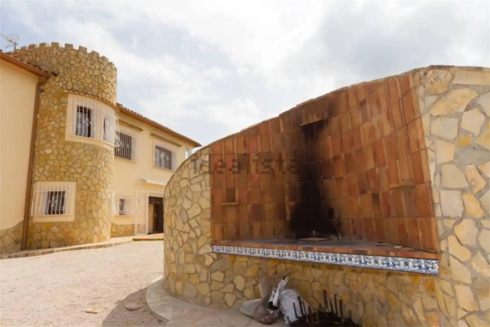 Casa o chalet en venta en Urbanización Tossal Gros, 46, La Font d'en Carròs Vista exterior de Casa o chalet en venta en La Font d'en Carròs con Terraza, Piscina y Balcón