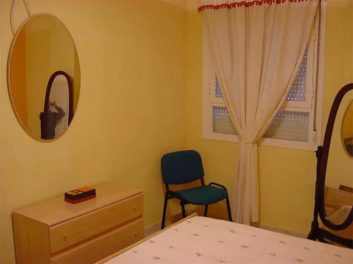 Apartament de lloguer a Calle El Erizo, Costa Ballena - Largo Norte Dormitori de Apartament de lloguer en Rota amb Calefacció, Terrassa i Piscina