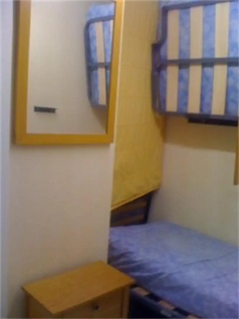 Apartament de lloguer a Calle El Erizo, Costa Ballena - Largo Norte Dormitori de Apartament de lloguer en Rota amb Calefacció, Terrassa i Piscina
