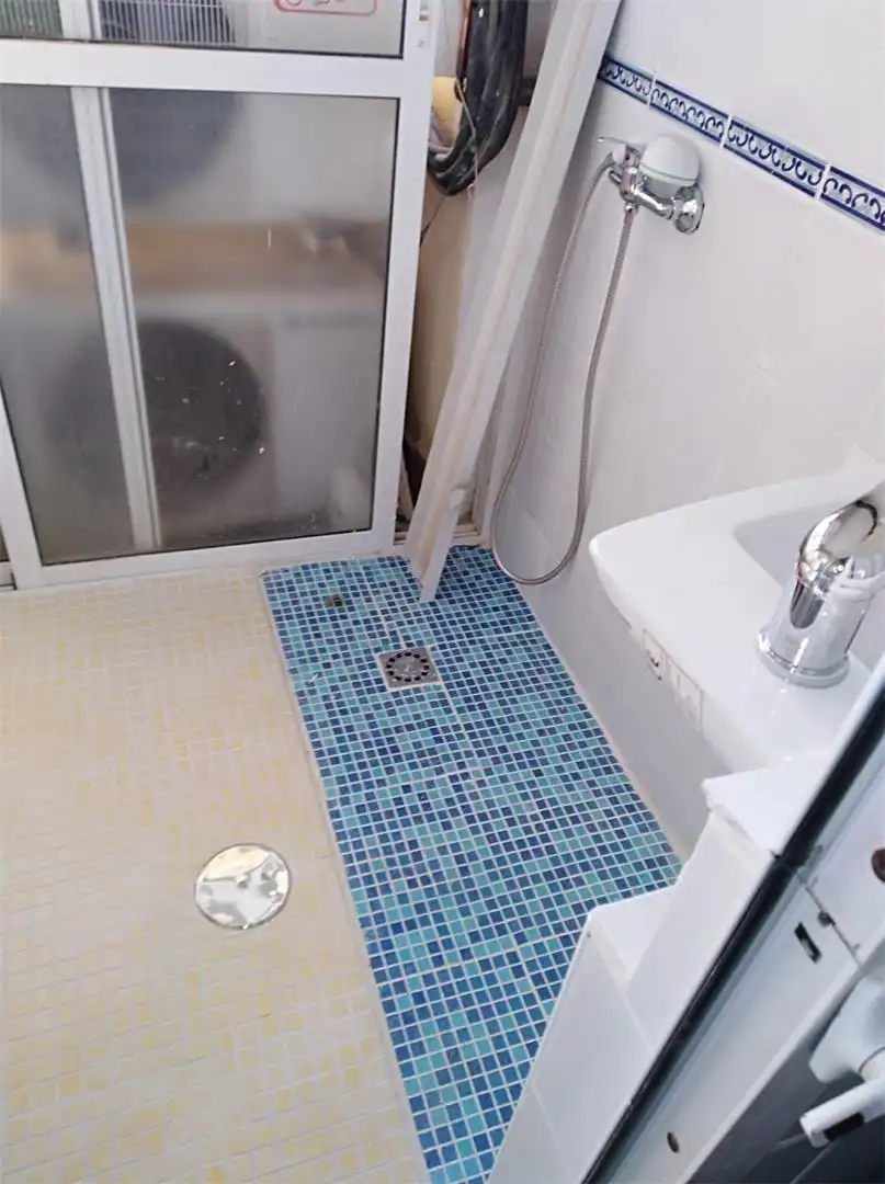 Apartament de lloguer a Calle El Erizo, Costa Ballena - Largo Norte Bany de Apartament de lloguer en Rota amb Calefacció, Terrassa i Piscina