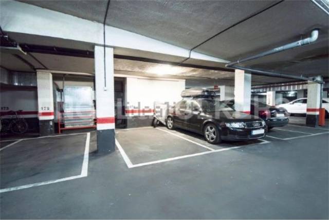 Garaje en Venta en Calle de Puente la Reina, 28 en Las Tablas