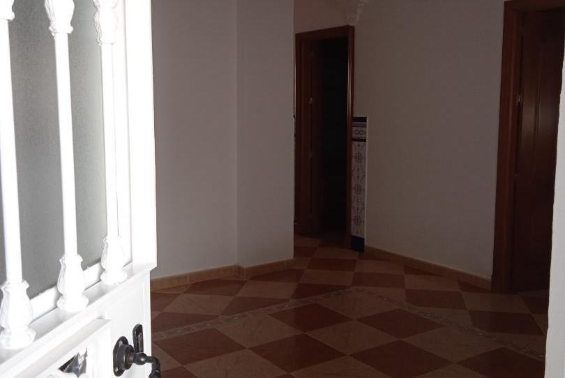Foto 1 de Piso en venta en Calle Segura, 36, Villamartín, Cádiz