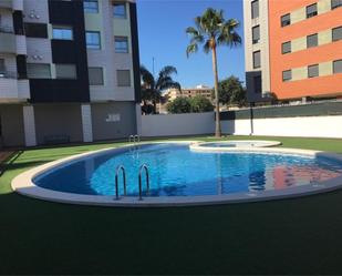 Piscina de Pis en venda en Castellón de la Plana / Castelló de la Plana amb Aire condicionat, Terrassa i Piscina