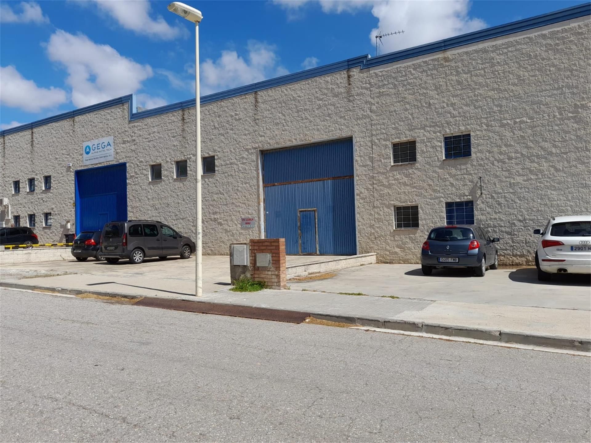 Exterior view of Industrial buildings to rent in Montblanc